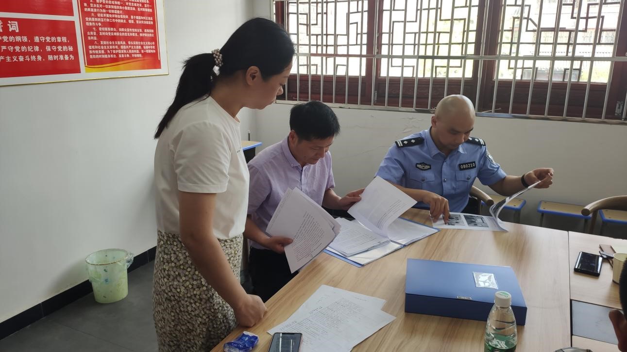 a8b1daf452ec6e025cfa31f30fef7a9